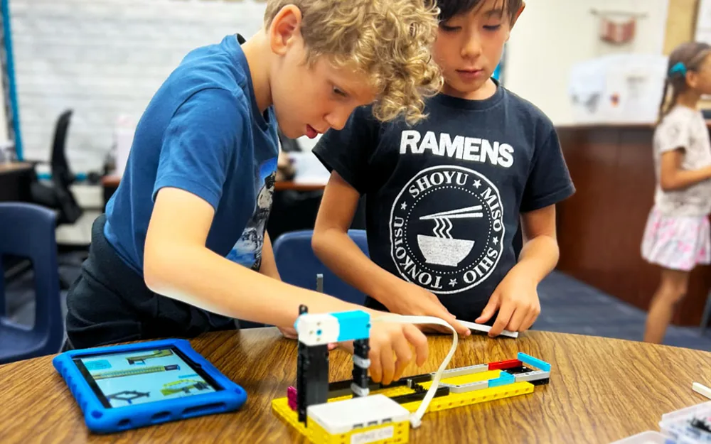 Cutting-edge STEM equipment used by BrainStorm.